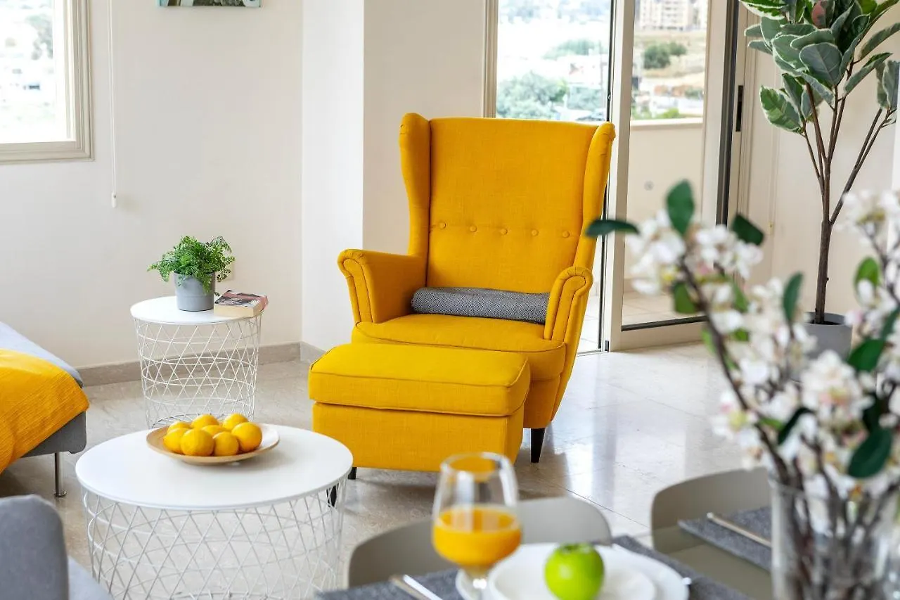 Mackenzie Beachfront Eftyhia Suite Larnaca Apartment