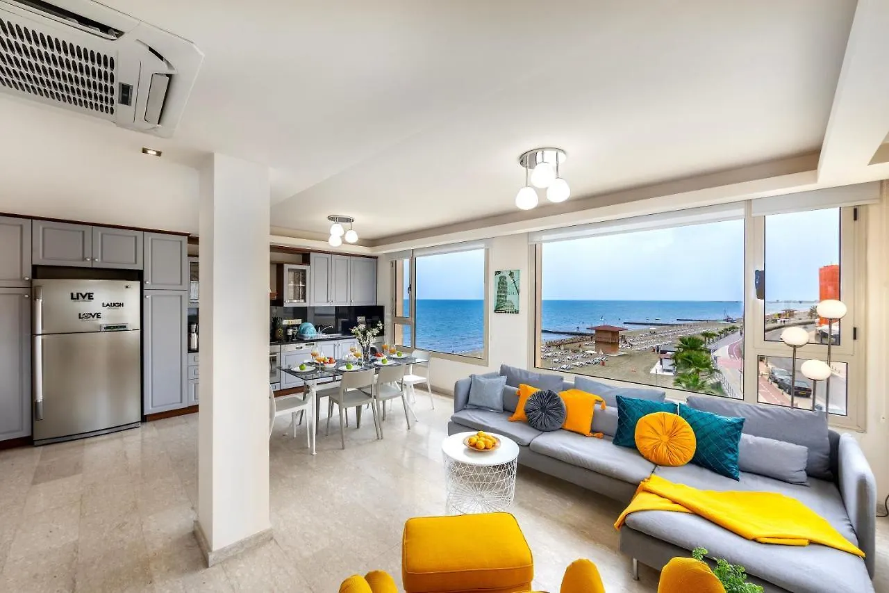 Apartment Mackenzie Beachfront Eftyhia Suite Larnaca